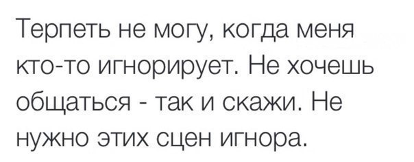 Русский парень забухал с однокурсницами и трахнул обеих сучек 