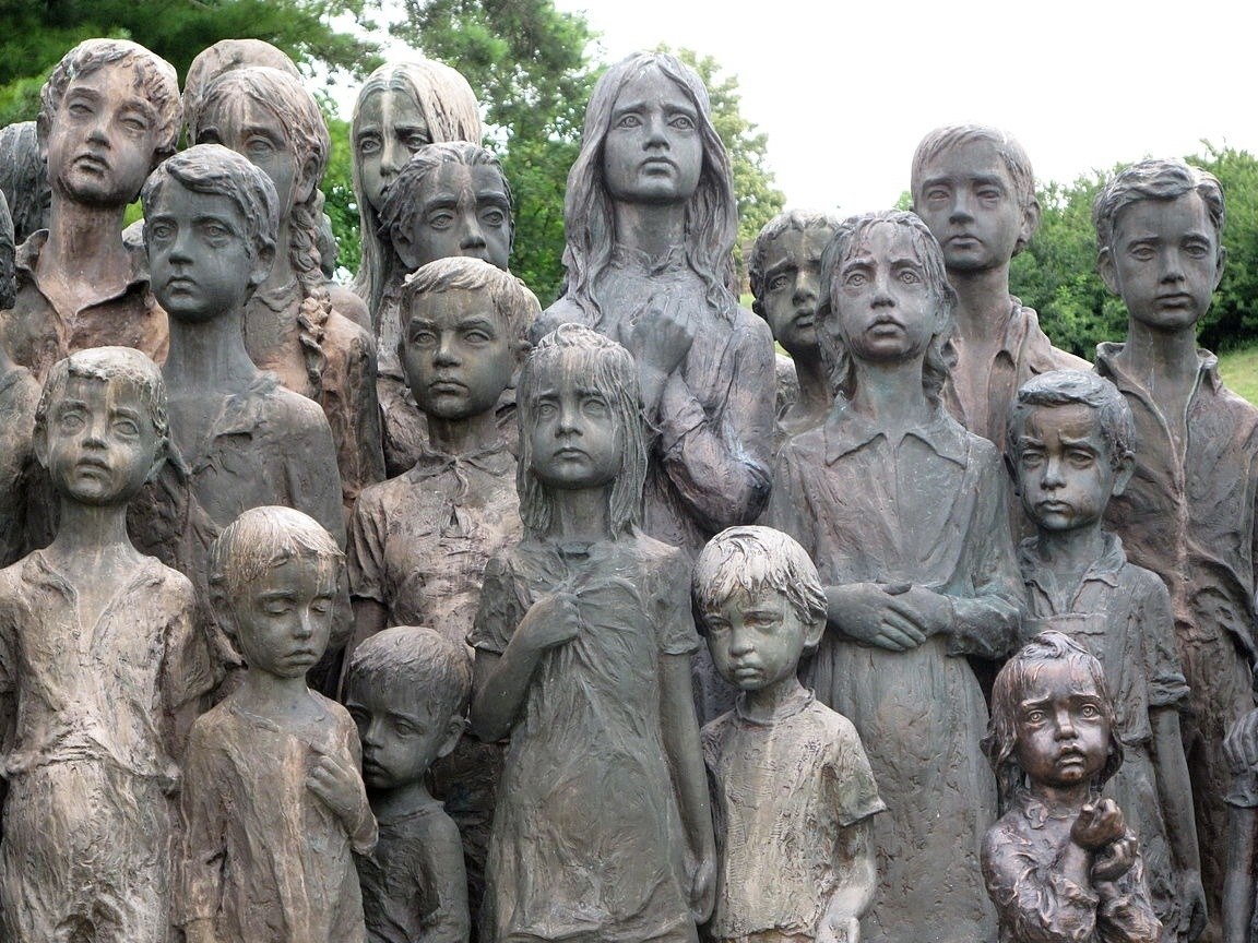 Памятник 82 детям, убитым нацистами в Лидице