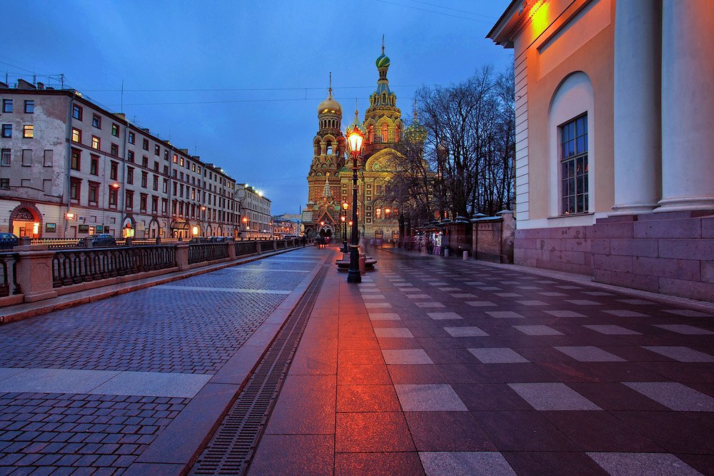 Санкт петербурга улица красная