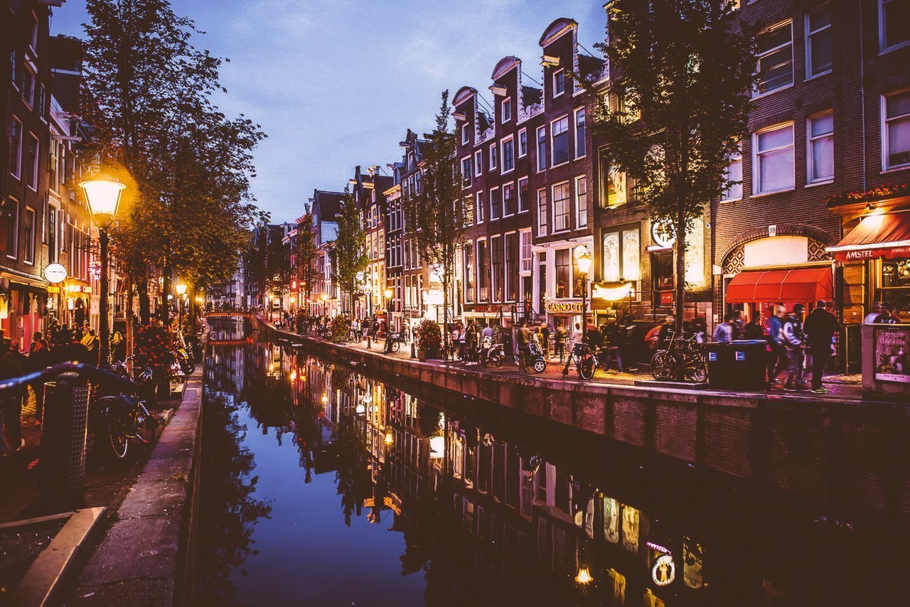 Амстердам волгоград