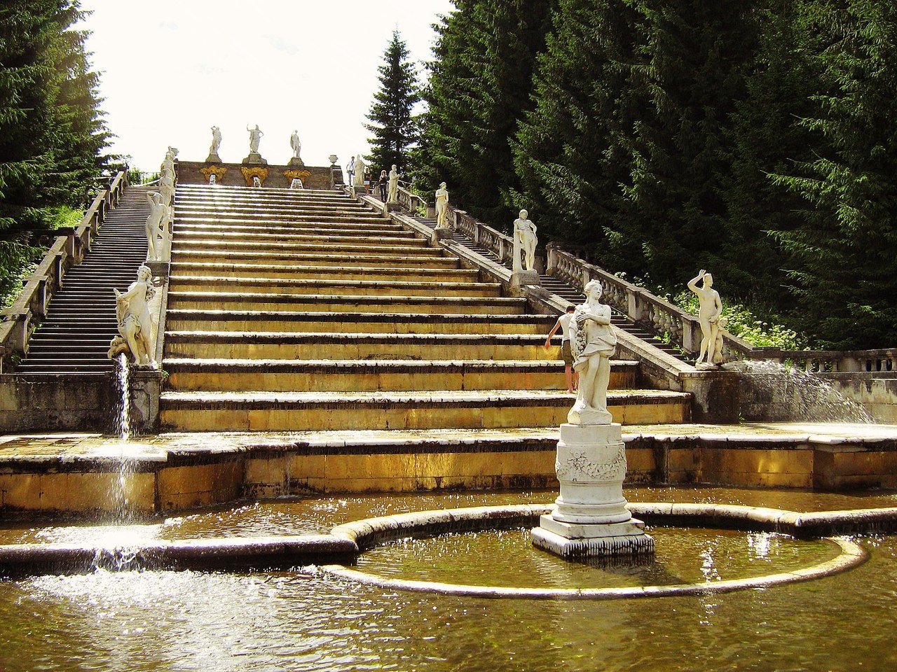 фонтан шахматная гора в петергофе