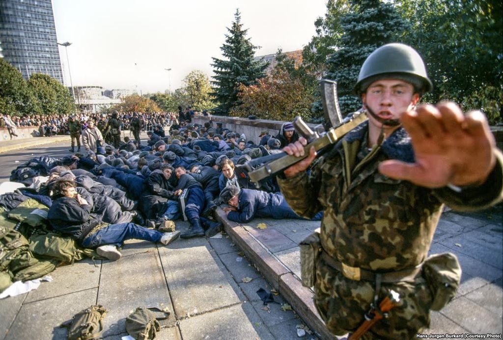 Штурм белого дома 1993 фото