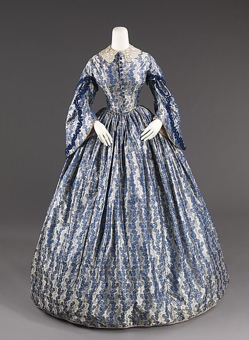 Платье 1860 годов