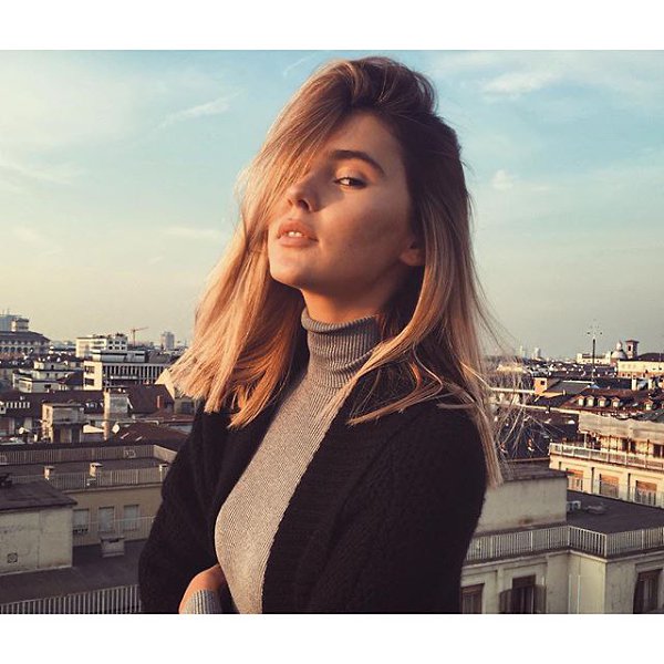 Новая Девушка 19 Лет Новая Девушка 19 Лет