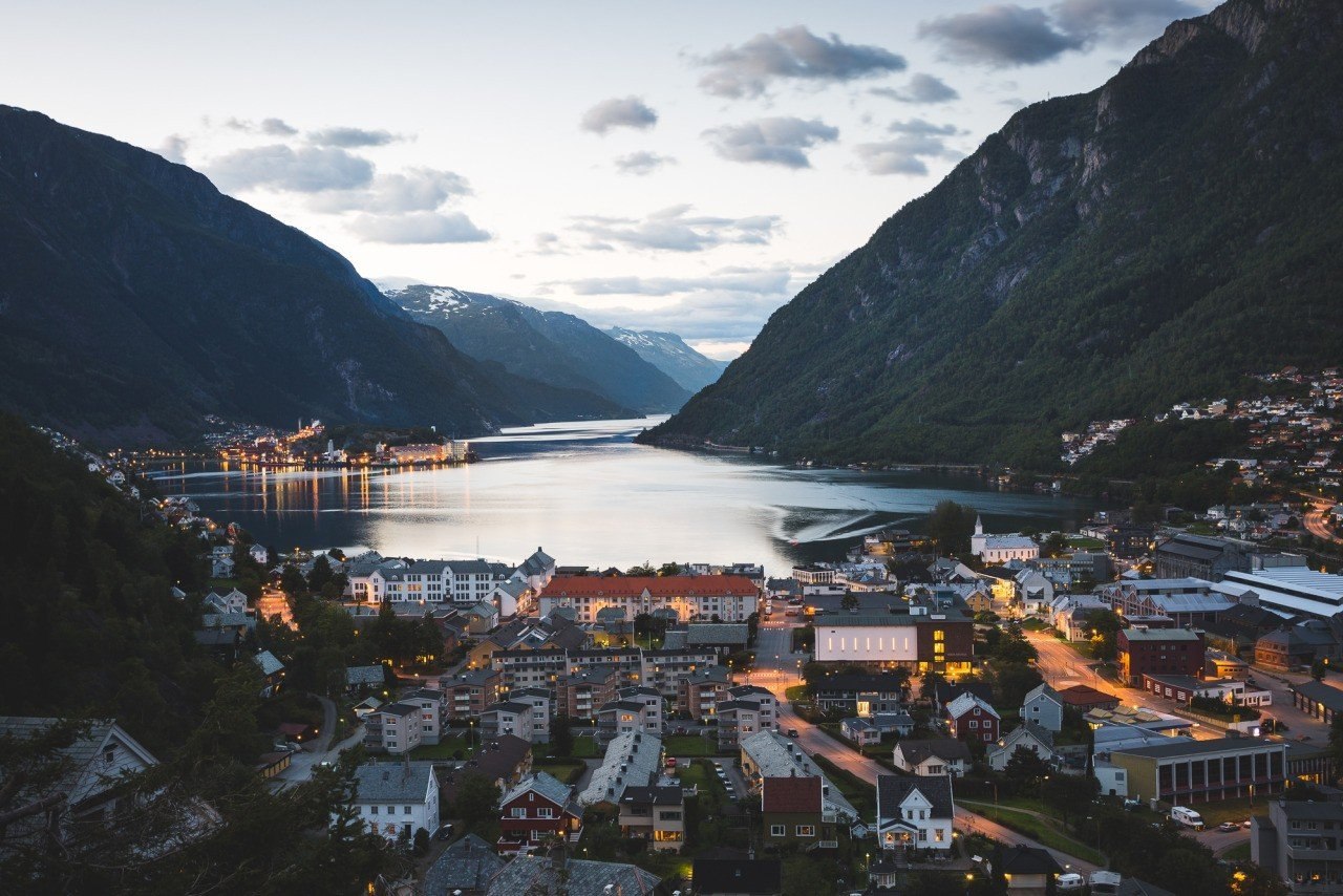 Одда город в Норвегии