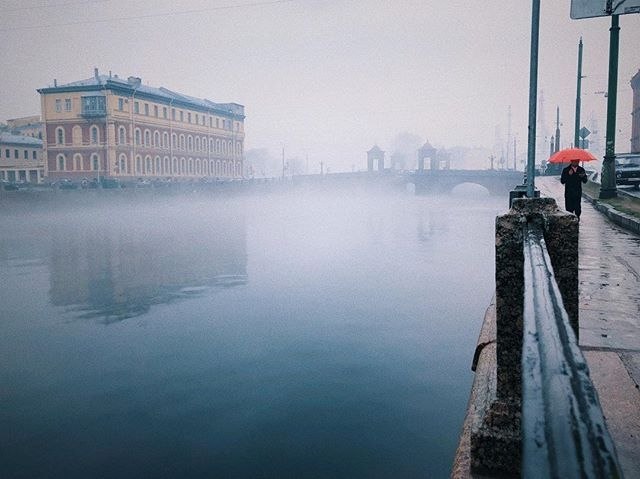 Туман закрыты питер магадан. Морось в Питере. Питер город Туманов. Питер город дождей и Туманов. Ноябрь Санкт Петербург туман.