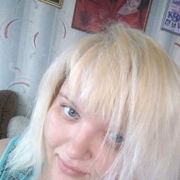 Lena, 30 , 