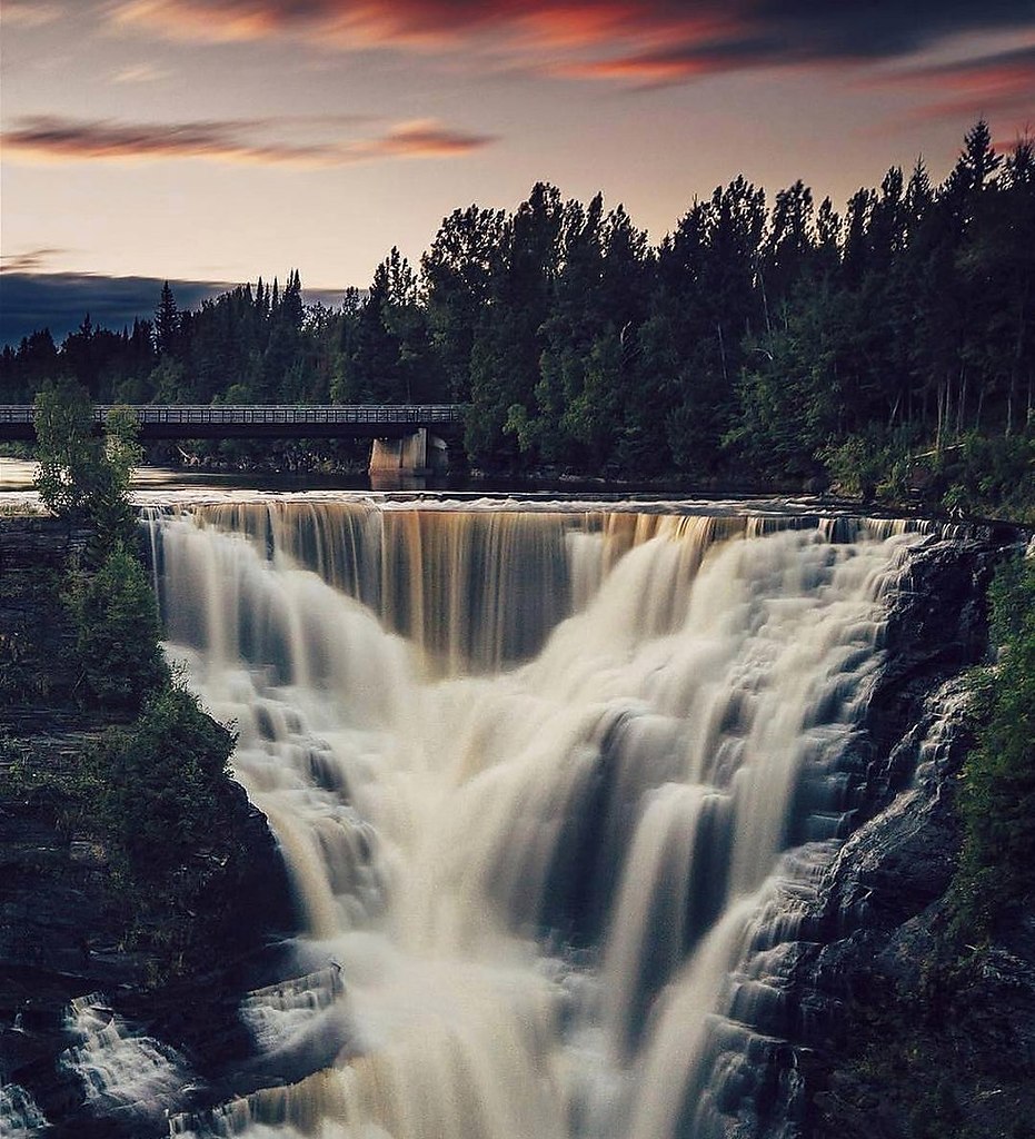 Водопады Канады фото