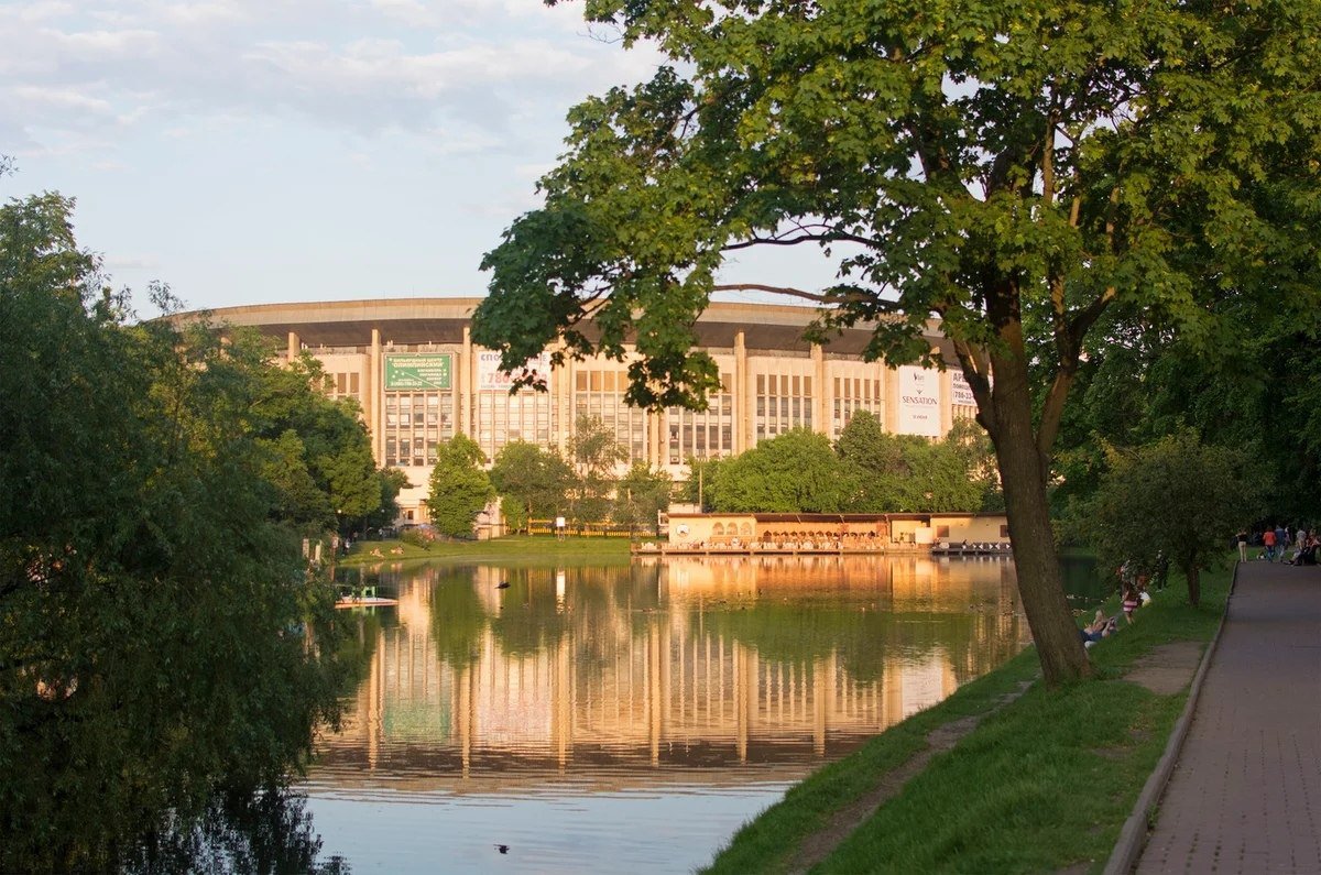 Екатерининский сквер москва