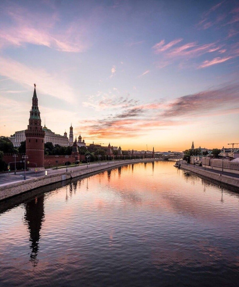 Москва летом. Закат над Москвой рекой. Красивая Москва летом. Летняя Москва.