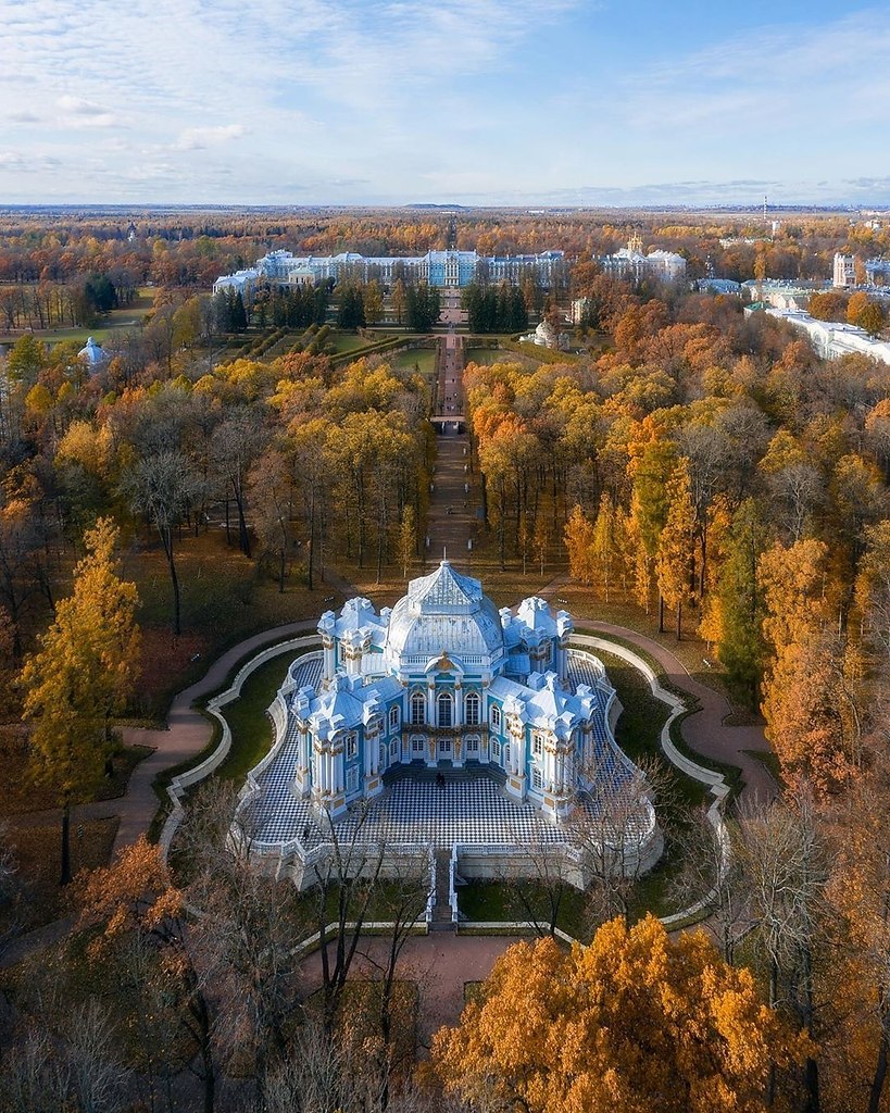 Вконтакте пушкин спб. Город Пушкин Ленинградской. Город Пушкин Царское село. Пушкино Царское село. Город Пушкин Ленинградской области достопримечательности.