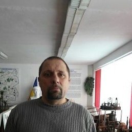 Oleg, 55 , 