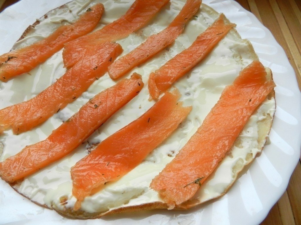 Блины с плавленным сыром и семгой рецепт с фото