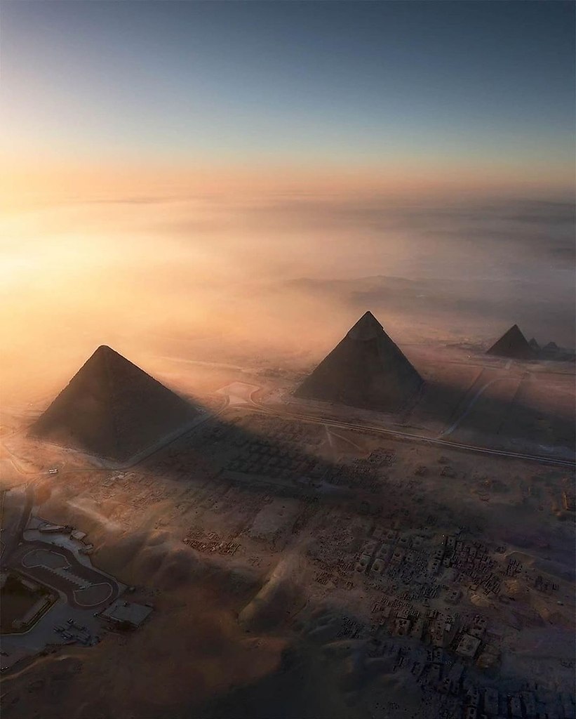 Пирамиды Гизы (Каир)