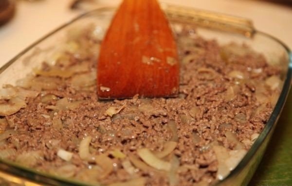 Картофельная запеканка с мясом .Ингредиенты: Картофель — 1,3 кг Фарш говяжий — 500 г Лук репчатый — ... - 7