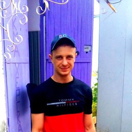 Илья, 25, Краснодон