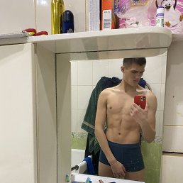 Витёк, 21 год, Магадан