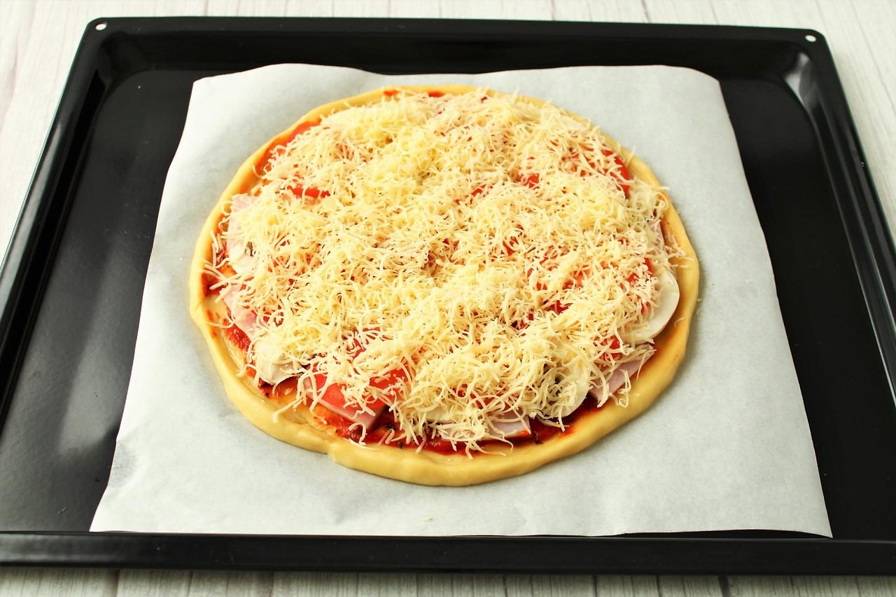 когда нужно класть сыр в пиццу в духовке фото 52