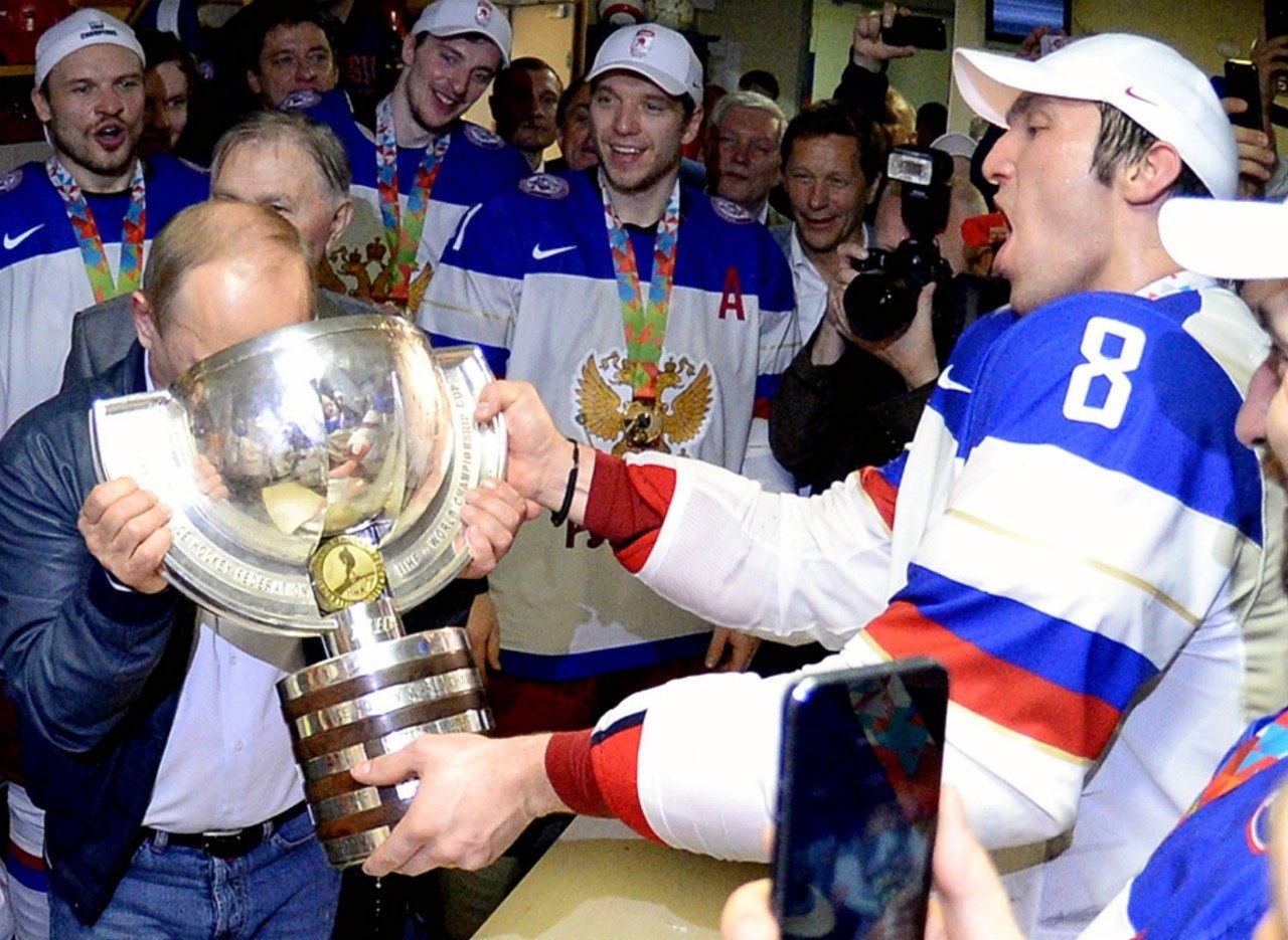 Чм по хоккею с шайбой. Сборная России по хоккею с Кубком 2014.