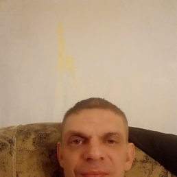 Олег, 47 лет, Томск