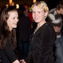  , , 34  -  4  2009   night life)