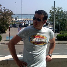      - http://vkontakte.ru/app1713637