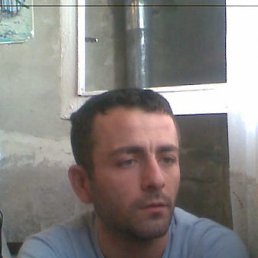 Huseyin, , 44 