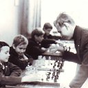 ������ ������� ���� ����� ������������� ���� � ����� � 4. 1981 ���. �� ������� ������� ������� ��������� � ��������� ��������