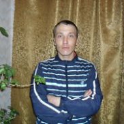 Aleksandr, 44 , 