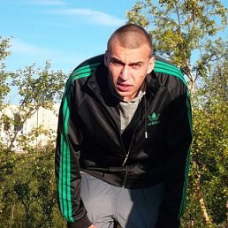 Aleksey, , 32 