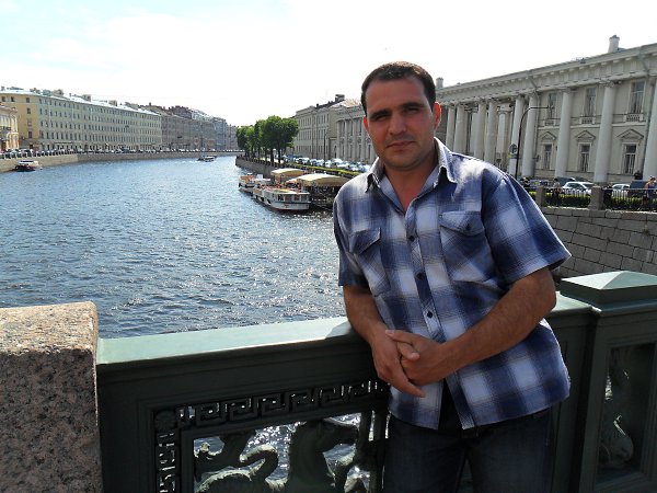   : san peterbruq - Vesder26 Abdurahman, 46 , 