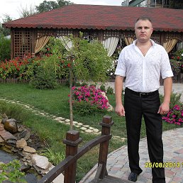 Sergey, 40, 