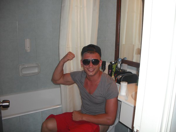  : UK/Colchester/Zoo a vot i zverj! =] -  , 32 , 