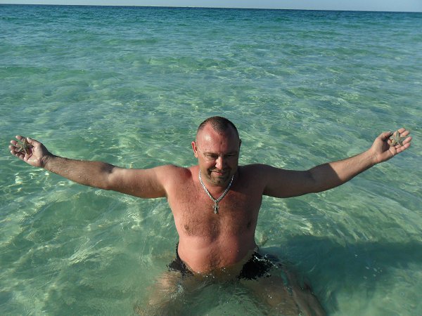 Фотография «Аполлон и Афродита» - Александр, 55 лет, Костанай Фото девушки в купальнике на пляже: Александр Иванов, 55 лет, Костанай в конкурсе "Аполлон и Афродита"