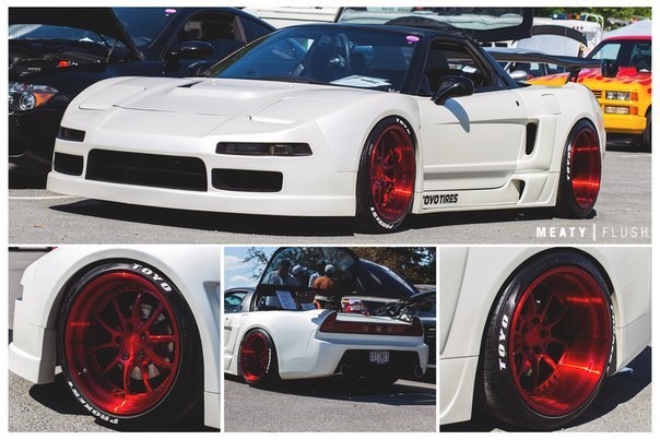 Honda \ Acura NSX.
