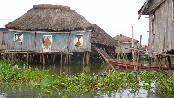 Ганвие – деревня на озере.Уникальная плавающая деревня на бенинском озере Нукуе, расположена в ... - 11