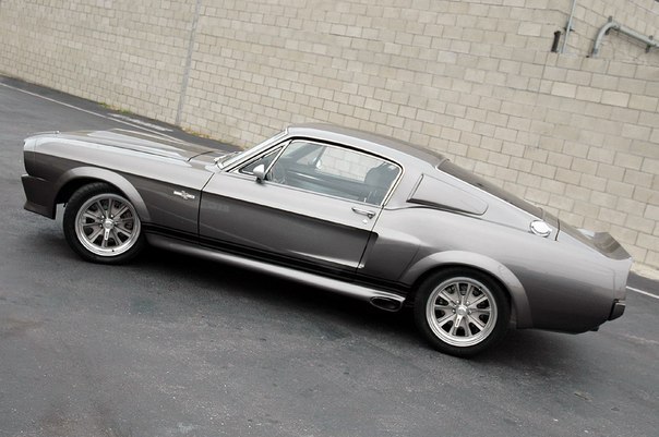 Ford Mustang Shelby GT500 - 3