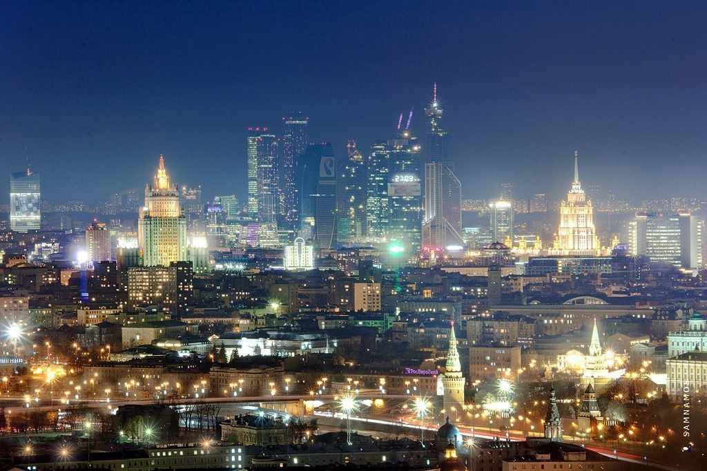 Большие города смысл. Москве. Ночная Москва панорама. Красивые виды ночной Москвы. Вид на ночную Москву.