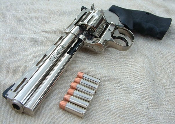 Colt Python (Кольт Пайтон) — «самый прекрасный серийный револьвер, когда-либо сделанный в истории ...