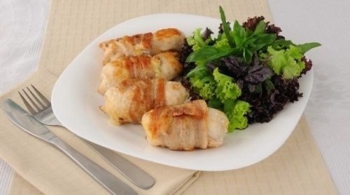 Куриные рулетики с овощами. *Энергетическая ценность Белки Жиры Углеводы 163 кКал 31% 2,8% 4,3% ...