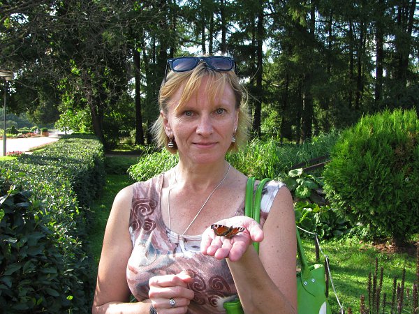 :    ..... - ***Alisa ***, 58 , 