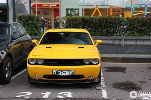 Dodge Challenger SRT8 392 Yellow Jacket - 5