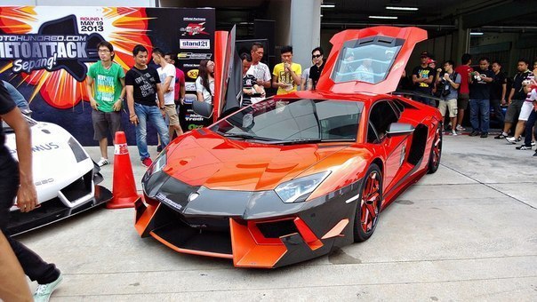 Lamborghini Aventador