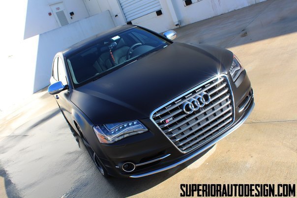 Audi S8 - 2