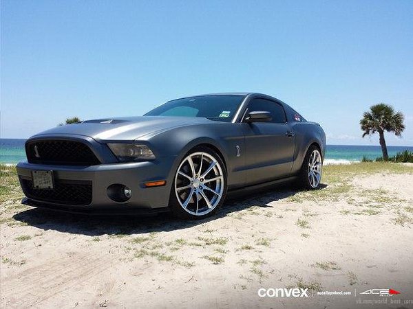 Shelby GT500 on ACE ALLOY Convex Wheels.