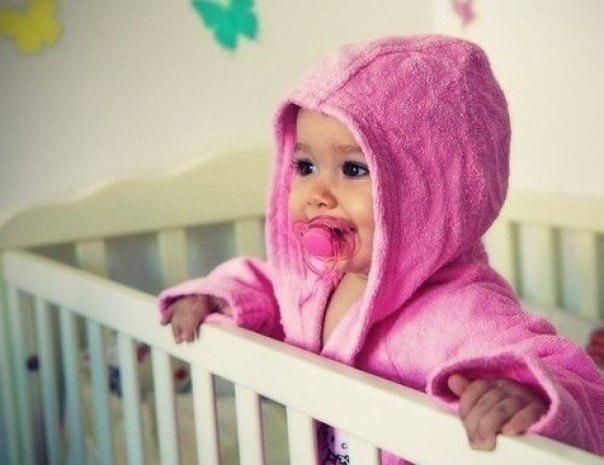 — Мама, а во сколько часов я родилась? — В двенадцать ночи. — Оой.. я тебя, наверное, разбудила?!