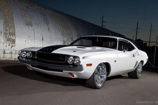 1970 Dodge Challenger - 7