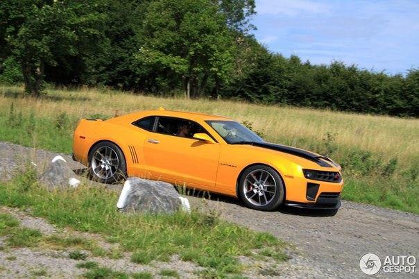 Chevrolet Camaro SS Bumblebee - 6