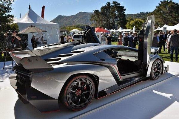 Lamborghini Veneno. V12   6,5  750 ..   2,8 ... - 4