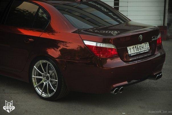 BMW M5 (E60) 
